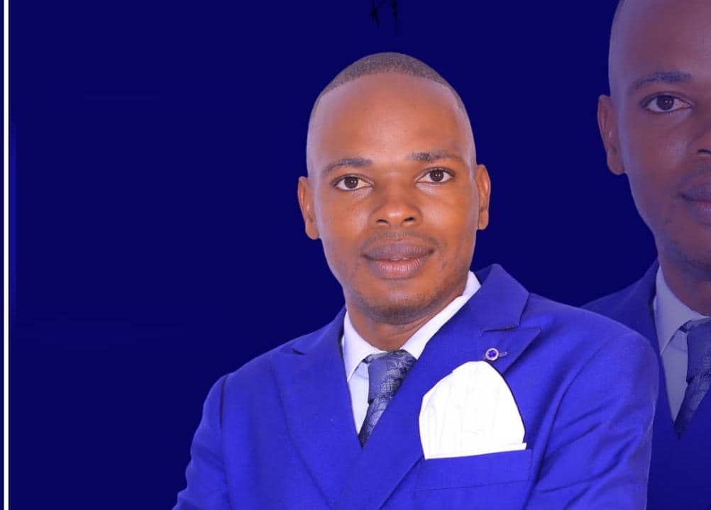 Sud-Ubangi :  L' AT de Kungu, Rémy ATIKO, fait une mise au point sur le présumé détournement et vente illicite des bacs octroyés par le chef de l'état au ports de Dongo et Mongalo


